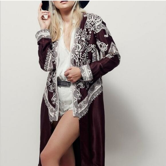 Free People Brown Satin Bandana Print Long Kimono Duster M - Picture 8 of 9